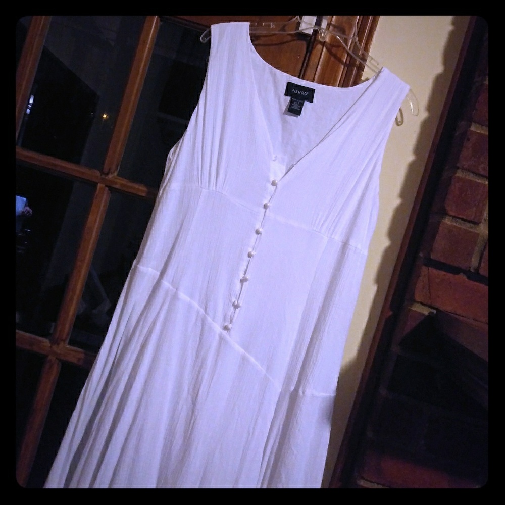 White Dress, Ashro